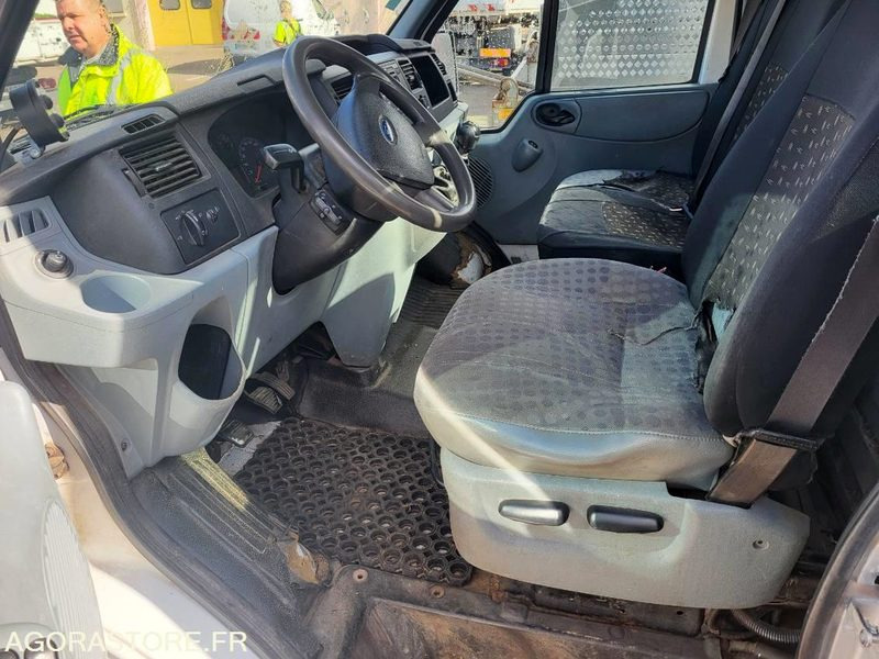 FORD transit avec système ampirol (sans contrôle technique) - Volquete furgoneta: foto 4 FORD transit avec système ampirol (sans contrôle technique) - Volquete furgoneta: foto 4