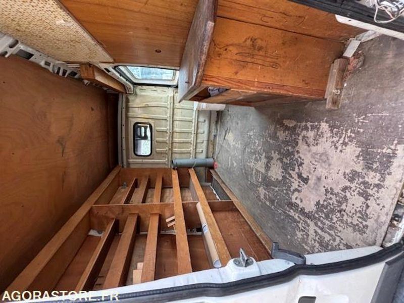 FOURGON CITROEN JUMPER FT30 de 2010 76305kms - Furgón: foto 4 FOURGON CITROEN JUMPER FT30 de 2010 76305kms - Furgón: foto 4