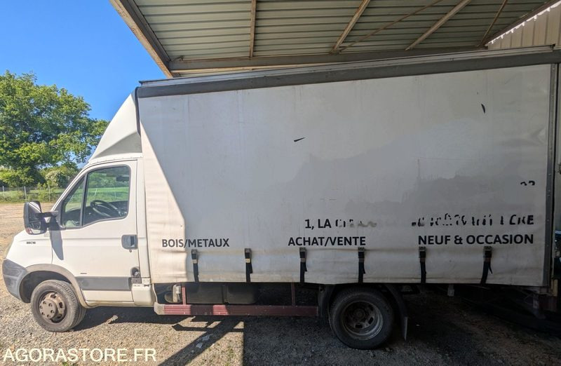 FOURGON IVECO 35C18 - 2008 - 182 000 KM - Furgón: foto 2 FOURGON IVECO 35C18 - 2008 - 182 000 KM - Furgón: foto 2