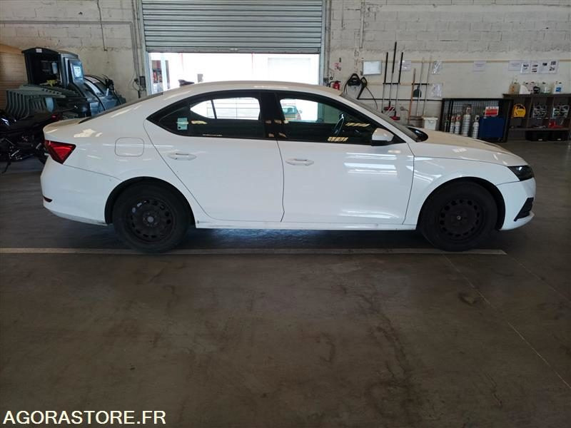FY-186-TK - Non Roulant - SKODA OCTAVIA - VP - 331 460 Kms - Coche: foto 1 FY-186-TK - Non Roulant - SKODA OCTAVIA - VP - 331 460 Kms - Coche: foto 1