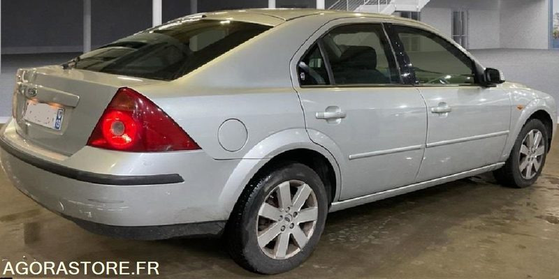 Ford Mondeo 1.8I - 125 GHIA .CT-OK passé et accepté pour 2 ans - Coche: foto 2 Ford Mondeo 1.8I - 125 GHIA .CT-OK passé et accepté pour 2 ans - Coche: foto 2