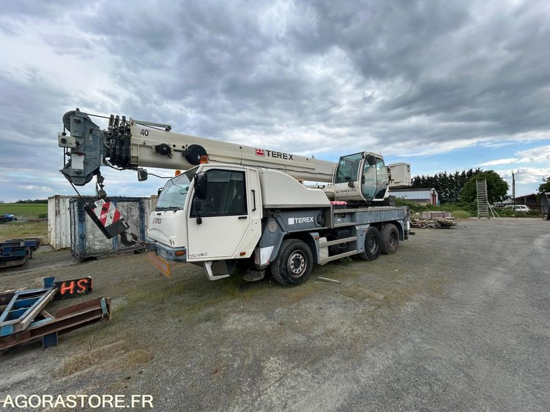 GRUE TERREX TC40L - 2008 - 53 656 KM - Grúa todo terreno: foto 1 GRUE TERREX TC40L - 2008 - 53 656 KM - Grúa todo terreno: foto 1