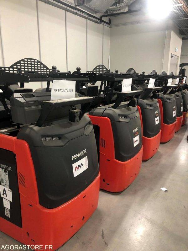 Gerbeur à plateforme élevable - Apilador: foto 1 Gerbeur à plateforme élevable - Apilador: foto 1