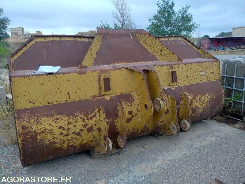 Godet CATERPILLAR - Herramienta/ Equipo: foto 1 Godet CATERPILLAR - Herramienta/ Equipo: foto 1