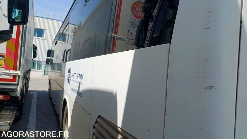 IRISBUS SFR 160 CROSSWAY - 2011 - 408202Kms (2144) - BS053LZ - Autocar: foto 4 IRISBUS SFR 160 CROSSWAY - 2011 - 408202Kms (2144) - BS053LZ - Autocar: foto 4