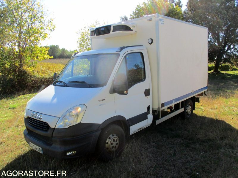 IVECO 35S13 de 2013 426915Kms "d'autoroute"chassis cabine frigorifique - Frigorífico furgoneta: foto 1 IVECO 35S13 de 2013 426915Kms "d'autoroute"chassis cabine frigorifique - Frigorífico furgoneta: foto 1