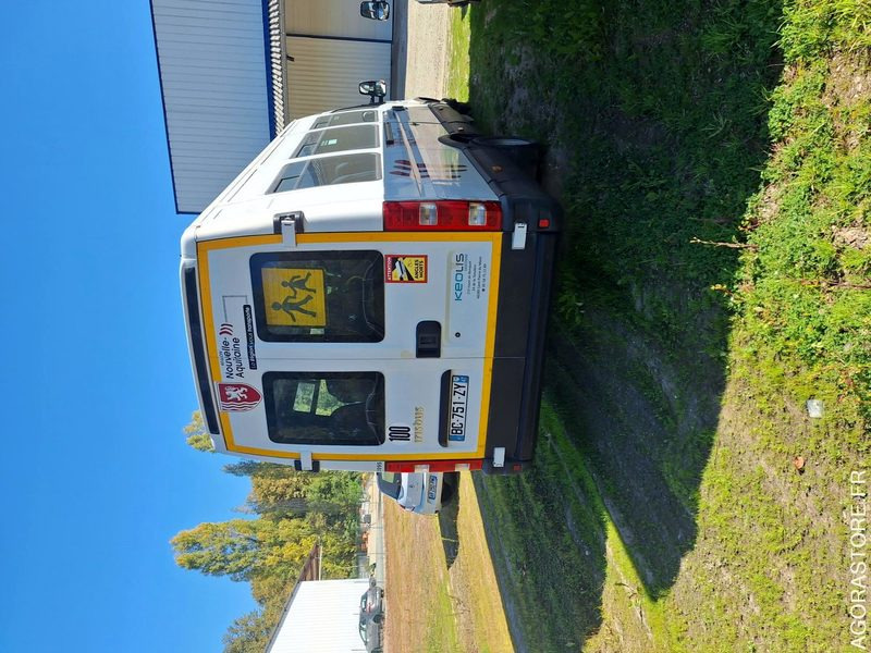 IVECO BUS DAILY N°102095 - Minibús, Furgoneta de pasajeros: foto 3 IVECO BUS DAILY N°102095 - Minibús, Furgoneta de pasajeros: foto 3