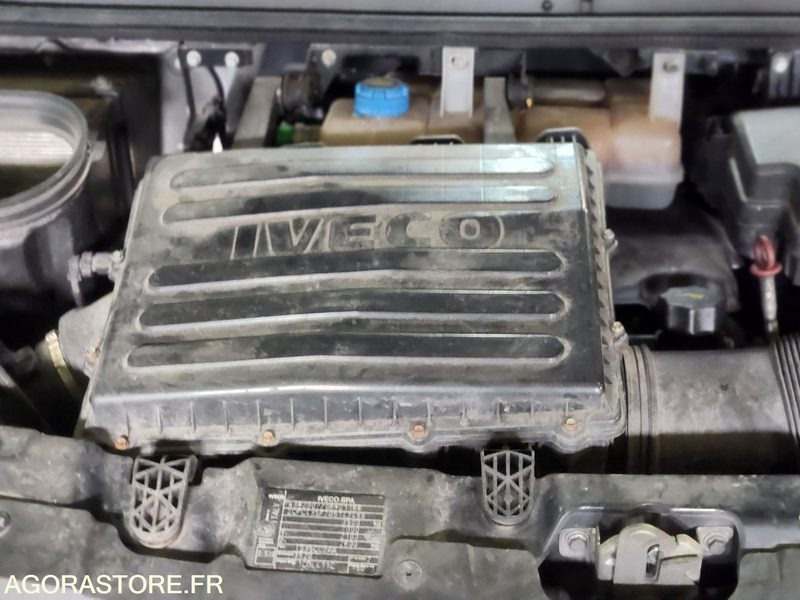 Furgón IVECO DAILY 35C21- 2017 / 170000 KM: foto 7