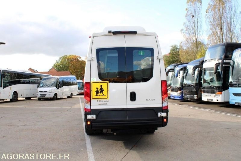 Minibús, Furgoneta de pasajeros Iveco Daily / 7.5m /  CNG / Airco / Automatique: foto 7