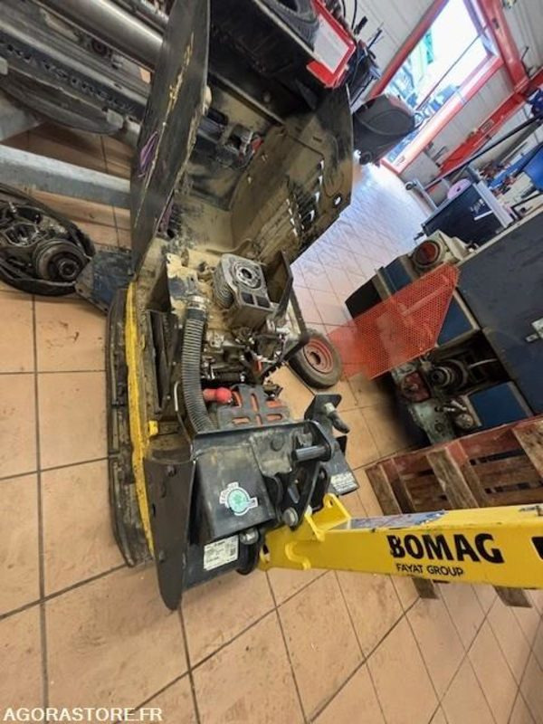LOT DE 2 PLAQUES BOMAG BPR 60/65D/E ET BPR45/55D 2019 ET 2022 - Plancha reversible: foto 5 LOT DE 2 PLAQUES BOMAG BPR 60/65D/E ET BPR45/55D 2019 ET 2022 - Plancha reversible: foto 5
