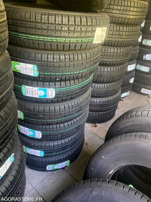 LOT DE 20 PNEUS ETE NOKIAN ROTIIVA HT LT 215/85R16 115/112S DOT 2019 (T429320) - Neumático: foto 1 LOT DE 20 PNEUS ETE NOKIAN ROTIIVA HT LT 215/85R16 115/112S DOT 2019 (T429320) - Neumático: foto 1
