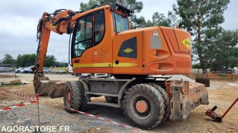 Liebherr A918 COMPACT - 2014 / 15000 HEURES - Excavadora: foto 3 Liebherr A918 COMPACT - 2014 / 15000 HEURES - Excavadora: foto 3