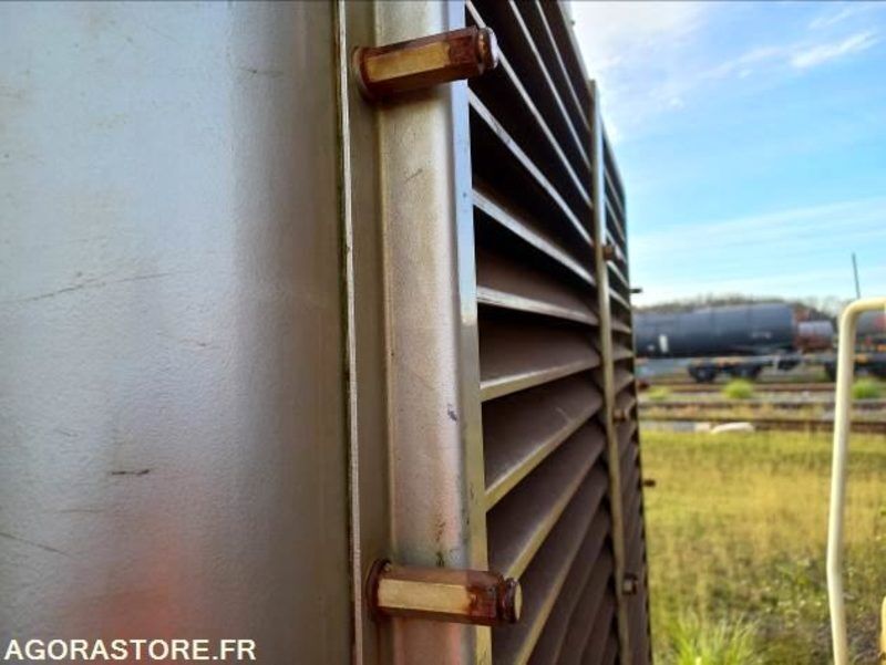 Locotracteur Y8000 RVI3 - Numéro Y8340 (Moyse, Fauvet Girel) - Equipo de construcción: foto 4 Locotracteur Y8000 RVI3 - Numéro Y8340 (Moyse, Fauvet Girel) - Equipo de construcción: foto 4