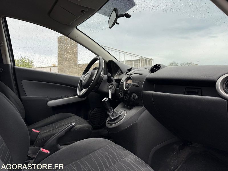 MAZDA 2 1.4 DIESEL 139 000KM - Coche: foto 5 MAZDA 2 1.4 DIESEL 139 000KM - Coche: foto 5