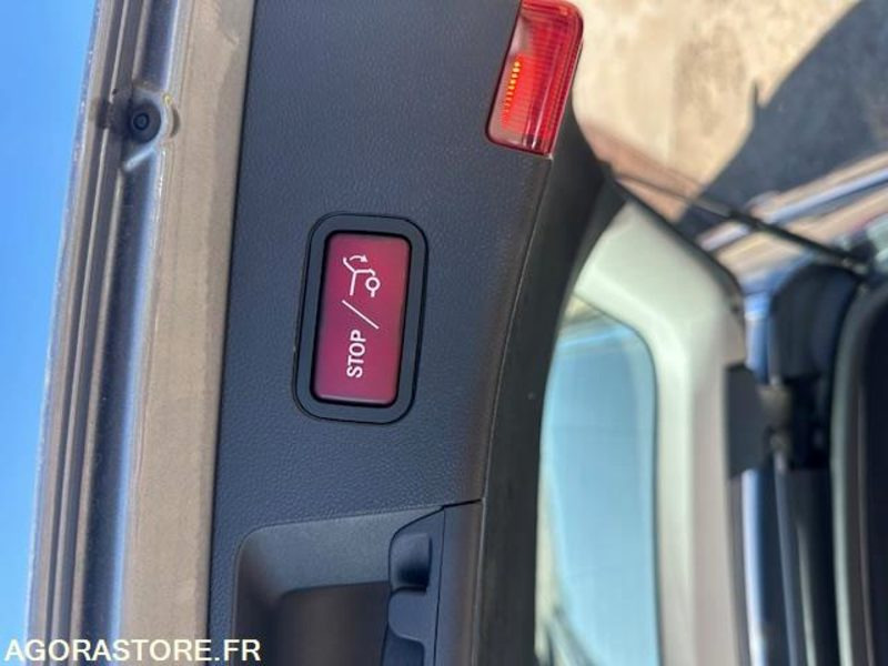 Coche familiar MERCEDES E250 CDI 4MATIC: foto 10