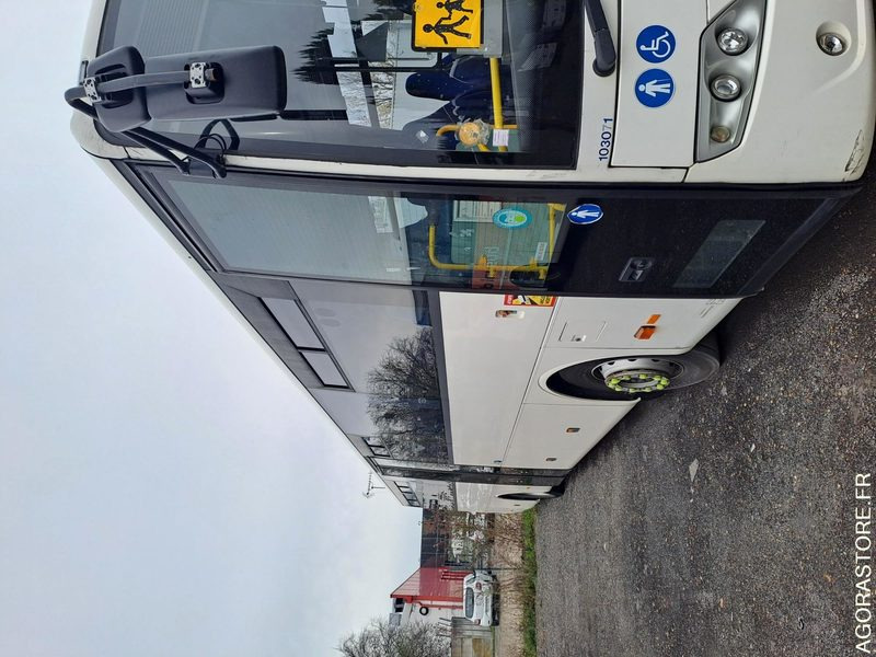 MERCEDES INTOURO N°103071 - Autobús escolar: foto 2 MERCEDES INTOURO N°103071 - Autobús escolar: foto 2