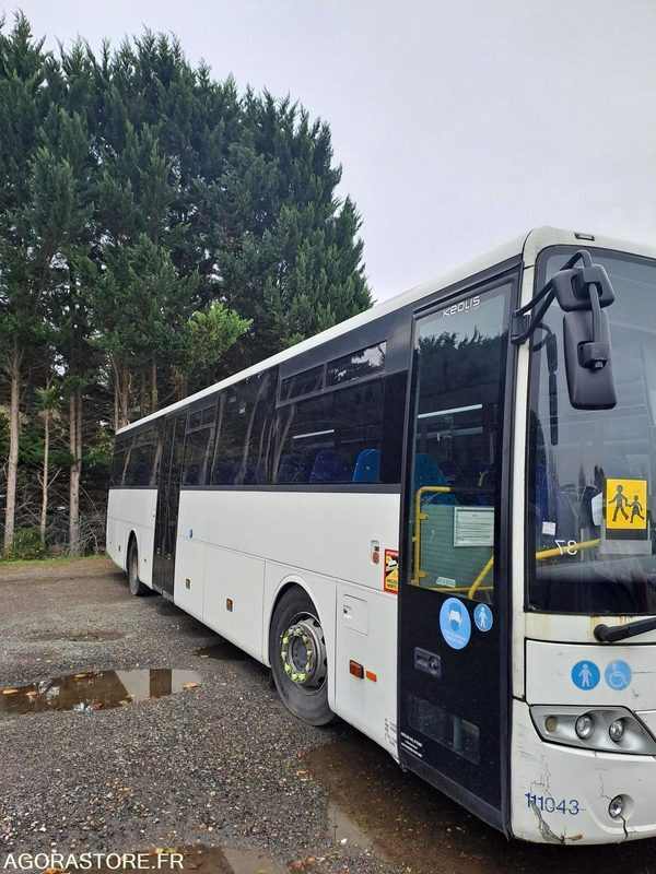 MERCEDES INTOURO N°111043 - Autobús escolar: foto 2 MERCEDES INTOURO N°111043 - Autobús escolar: foto 2