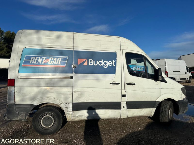 MERCEDES - SPRINTER - 2016 / 323000 KM - Furgón: foto 4 MERCEDES - SPRINTER - 2016 / 323000 KM - Furgón: foto 4