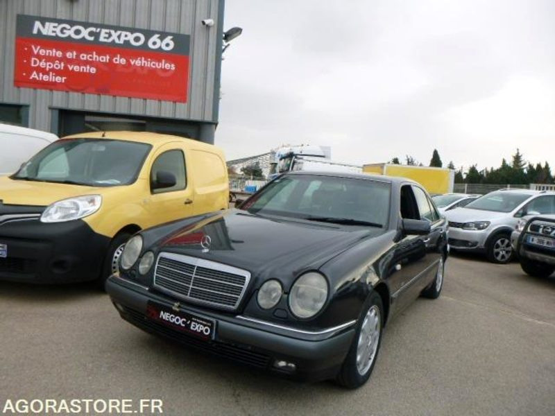 MERCEDES classe E 420 v8 W210 - 1996 - immatriculation espagnole - Coche: foto 4 MERCEDES classe E 420 v8 W210 - 1996 - immatriculation espagnole - Coche: foto 4