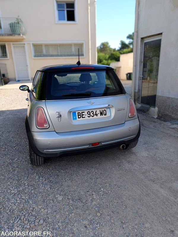 MINI COOPER 1.6 115CV- 2005 - 172400KMS - Coche: foto 5 MINI COOPER 1.6 115CV- 2005 - 172400KMS - Coche: foto 5