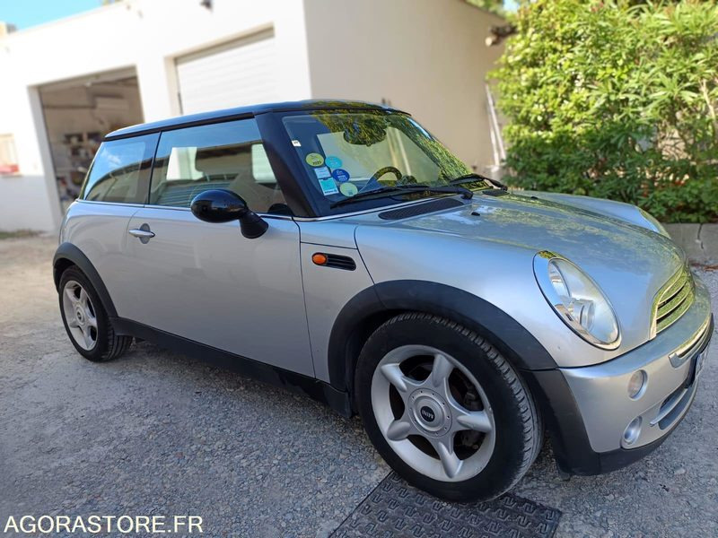 MINI COOPER 1.6 115CV- 2005 - 172400KMS - Coche: foto 2 MINI COOPER 1.6 115CV- 2005 - 172400KMS - Coche: foto 2