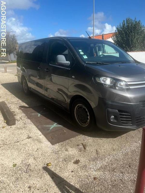 MINIBUS CITROEN JUMPY SPACETOURER 1.5L BHDI - 4 portes - 2019 - 182 000km - Minibús, Furgoneta de pasajeros: foto 1 MINIBUS CITROEN JUMPY SPACETOURER 1.5L BHDI - 4 portes - 2019 - 182 000km - Minibús, Furgoneta de pasajeros: foto 1