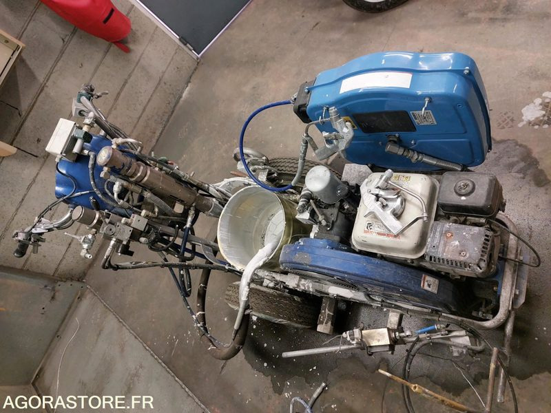 Machine de marquage Graco LineLazer V 200HS - Herramienta/ Equipo: foto 1 Machine de marquage Graco LineLazer V 200HS - Herramienta/ Equipo: foto 1