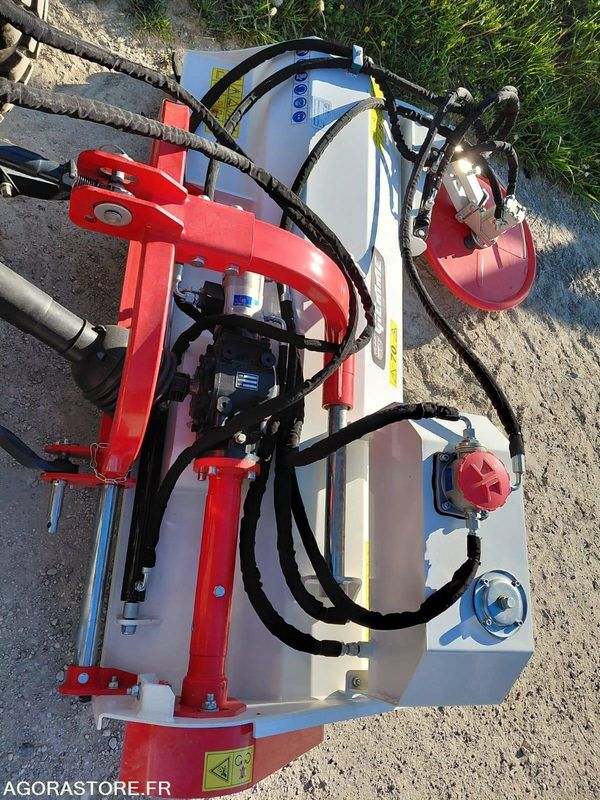 Broyeur neuf avec disque sous clôture - Maquinaria agrícola: foto 4 Broyeur neuf avec disque sous clôture - Maquinaria agrícola: foto 4
