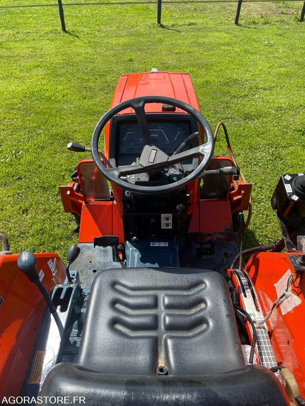 Leasing financiero de Micro-tracteur Kubota L1-185 leasing Micro-tracteur Kubota L1-185: foto 9 Leasing financiero de Micro-tracteur Kubota L1-185 leasing Micro-tracteur Kubota L1-185: foto 9