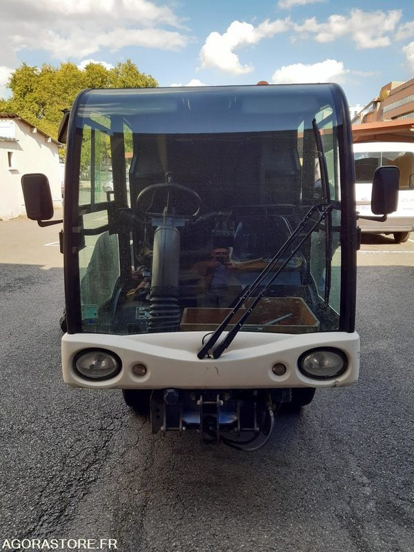 Mini laveuse Mathieu M10 - Vehículo utilitario eléctrico: foto 1 Mini laveuse Mathieu M10 - Vehículo utilitario eléctrico: foto 1