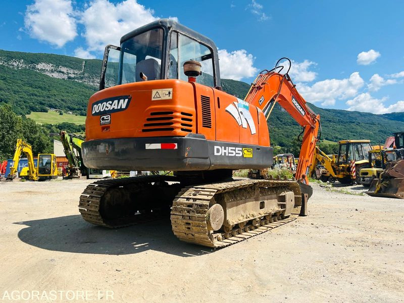 Mini pelle 5T DOOSAN DH55 - Année 2004 - Excavadora: foto 4 Mini pelle 5T DOOSAN DH55 - Année 2004 - Excavadora: foto 4