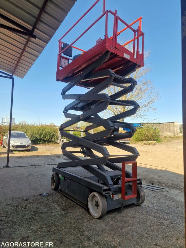 Leasing financiero de  NACELLE ELECTRIQUE CISEAUX SKYJACK SJ4632 11.75M - 2010 - BATTERIE NEUVE leasing NACELLE ELECTRIQUE CISEAUX SKYJACK SJ4632 11.75M - 2010 - BATTERIE NEUVE: foto 9