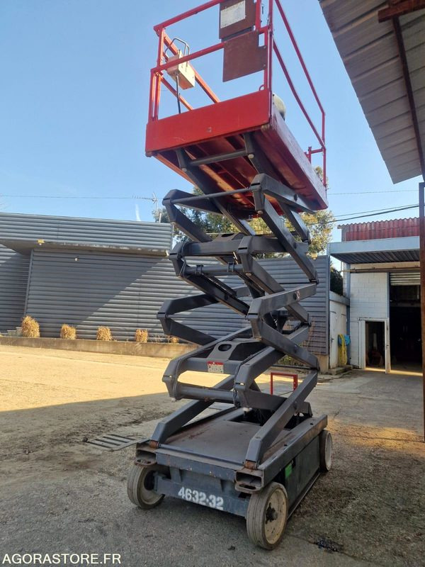 Leasing financiero de  NACELLE ELECTRIQUE CISEAUX SKYJACK SJ4632 11.75M - 2010 - BATTERIE NEUVE leasing NACELLE ELECTRIQUE CISEAUX SKYJACK SJ4632 11.75M - 2010 - BATTERIE NEUVE: foto 11