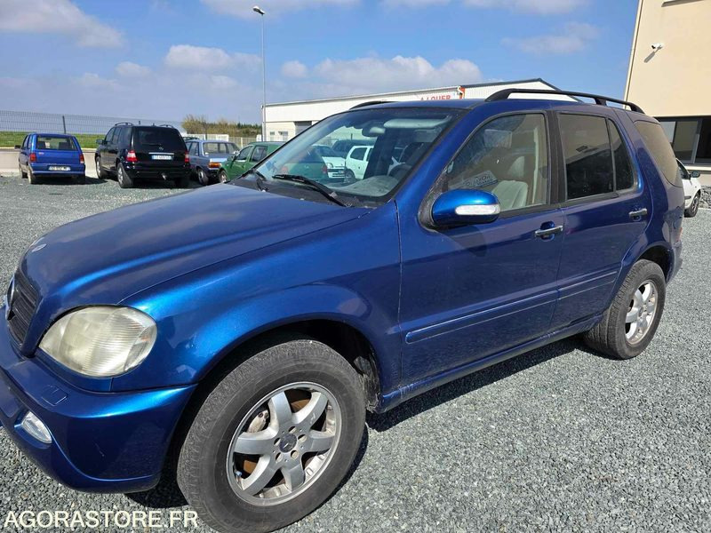 NIORT - MERCEDES ML 400 CDI BVA BI TURBO 4.00L 250 CH PEINTURE NEUVE 2025 - Coche: foto 1 NIORT - MERCEDES ML 400 CDI BVA BI TURBO 4.00L 250 CH PEINTURE NEUVE 2025 - Coche: foto 1