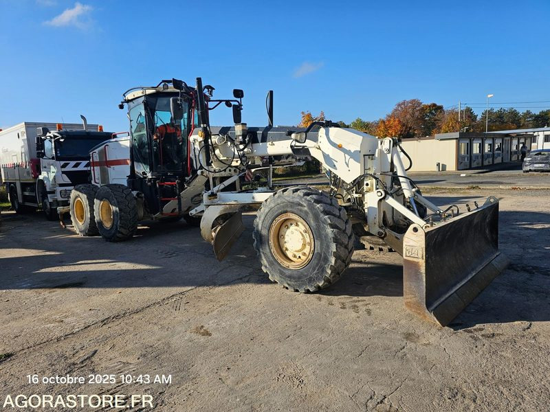 NIVELEUSE CATERPILLAR 140M 6X6 - 2010 / 14249H - (MNV003) - Grader: foto 3 NIVELEUSE CATERPILLAR 140M 6X6 - 2010 / 14249H - (MNV003) - Grader: foto 3