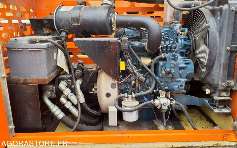 Plataforma elevadora Nacelle DIESEL JLG 260MRT: foto 10