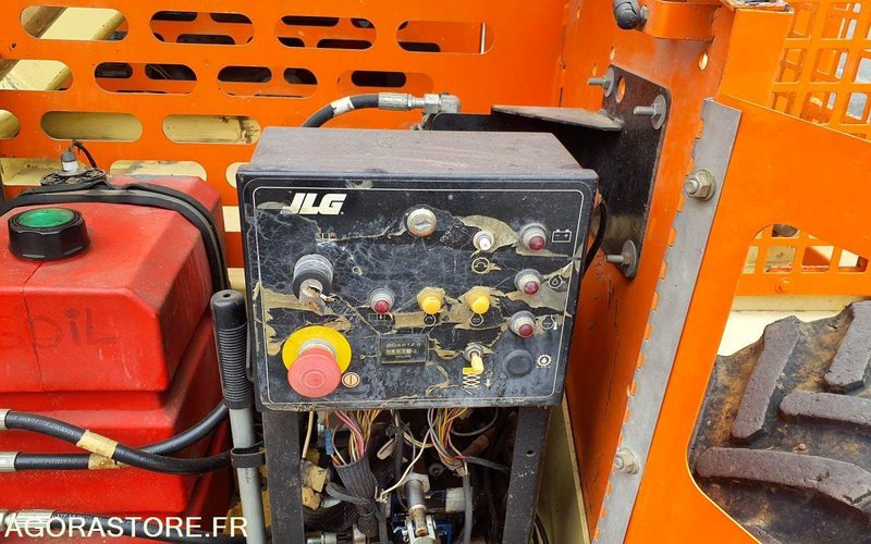 Plataforma elevadora Nacelle DIESEL JLG 260MRT: foto 10
