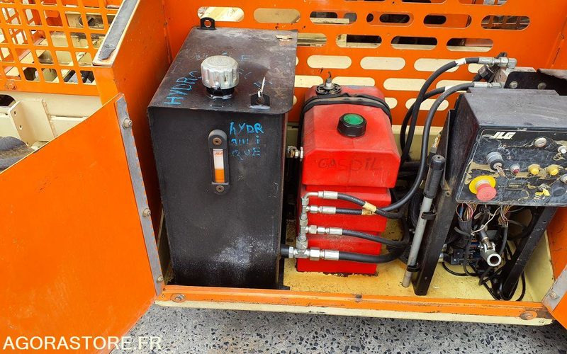 Plataforma elevadora Nacelle DIESEL JLG 260MRT: foto 13