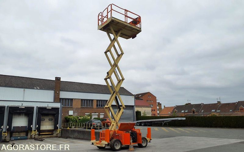 Plataforma elevadora Nacelle DIESEL JLG 260MRT: foto 11