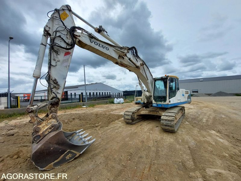 PELLE A CHENILLES VOLVO EC 240 NLC - 2011 / 12 568 HEURES - Excavadora: foto 4 PELLE A CHENILLES VOLVO EC 240 NLC - 2011 / 12 568 HEURES - Excavadora: foto 4