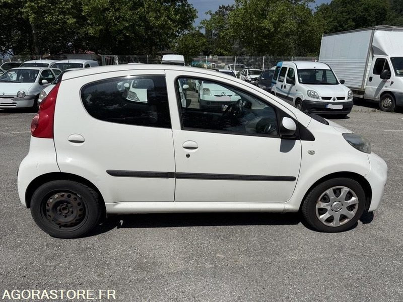 PEUGEOT 107 - CC 404 BL - Coche: foto 2 PEUGEOT 107 - CC 404 BL - Coche: foto 2