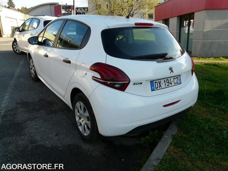 PEUGEOT 208 - Coche: foto 3 PEUGEOT 208 - Coche: foto 3