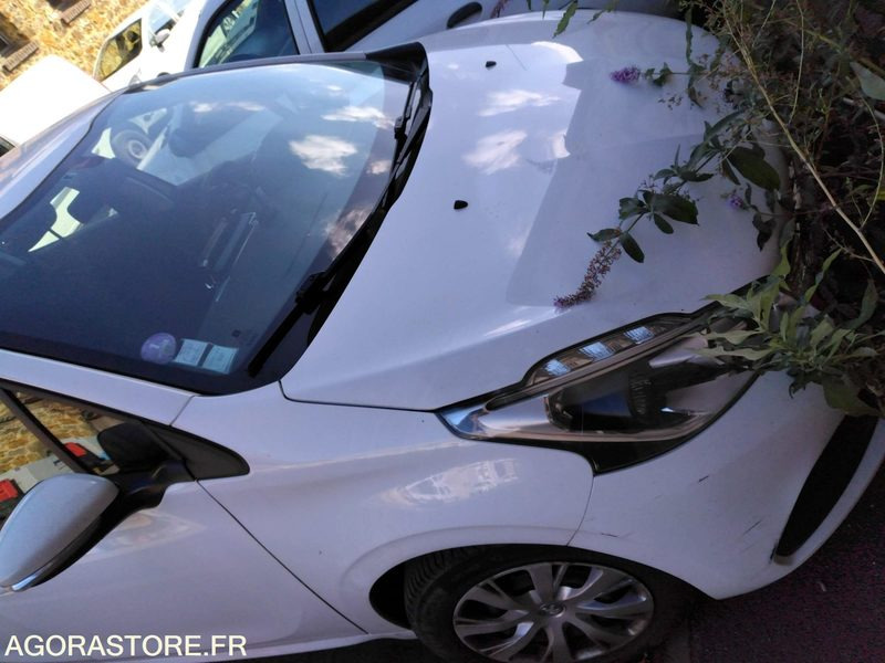 PEUGEOT 208 - Coche: foto 4 PEUGEOT 208 - Coche: foto 4