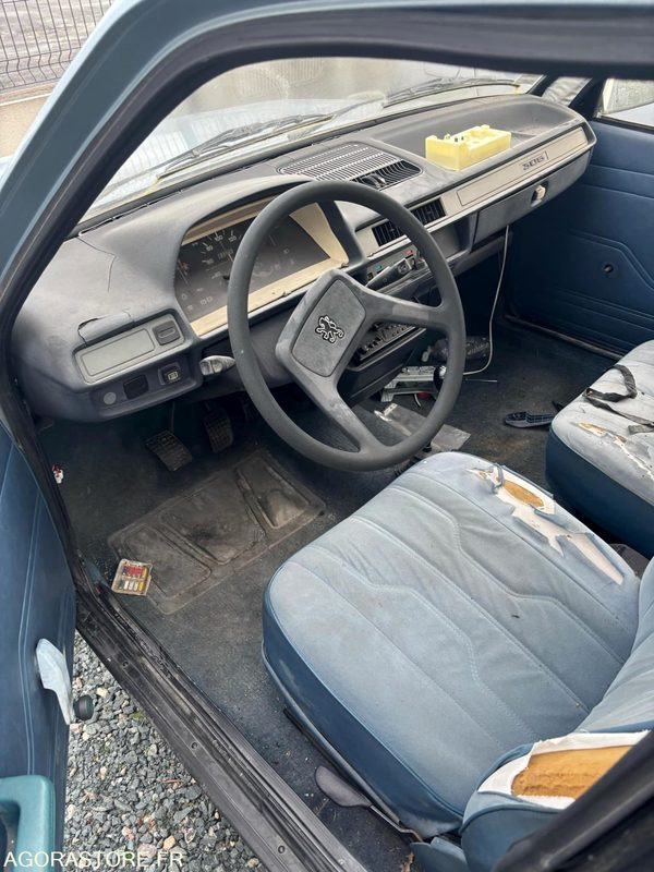 Coche PEUGEOT 305 I 1.5 DIESEL PEINTURE NEUVE - 1980 - 198 028 KM: foto 7