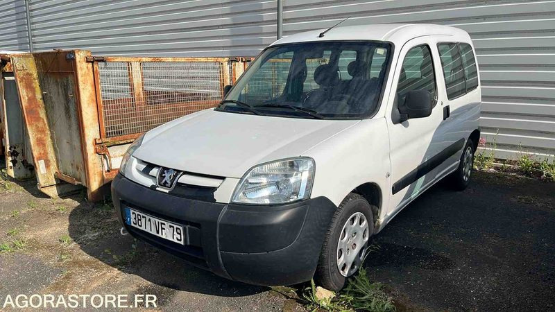 PEUGEOT PARTNER - 2006 - 145638kms - Furgoneta pequeña: foto 1 PEUGEOT PARTNER - 2006 - 145638kms - Furgoneta pequeña: foto 1