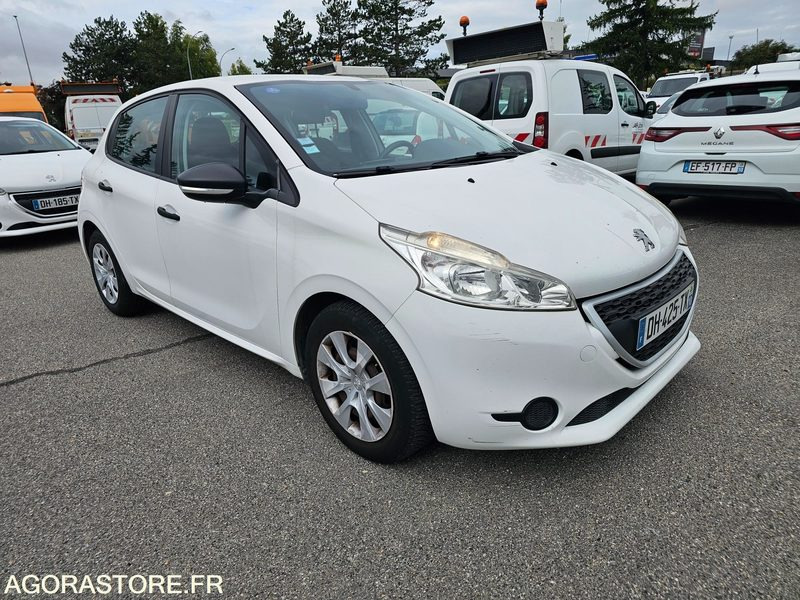 Peugeot 208 - 2014 - 134673km - DH425TX - Coche: foto 2 Peugeot 208 - 2014 - 134673km - DH425TX - Coche: foto 2