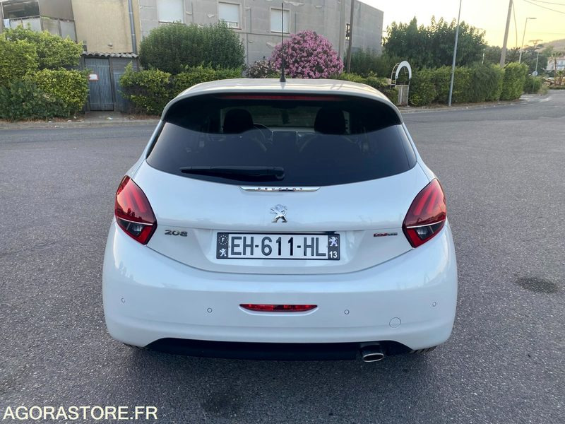 Peugeot 208 gt line - 2016 - 94384km - Coche: foto 5 Peugeot 208 gt line - 2016 - 94384km - Coche: foto 5