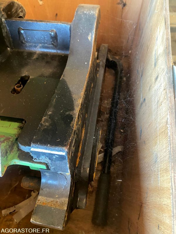 COUPLEUR MECANIQUE POUR PELLE ENTRE 6 TONNES ET 9 TONNES GEITH QC50M - Piezas de recambio para Maquinaria de construcción: foto 4 COUPLEUR MECANIQUE POUR PELLE ENTRE 6 TONNES ET 9 TONNES GEITH QC50M - Piezas de recambio para Maquinaria de construcción: foto 4