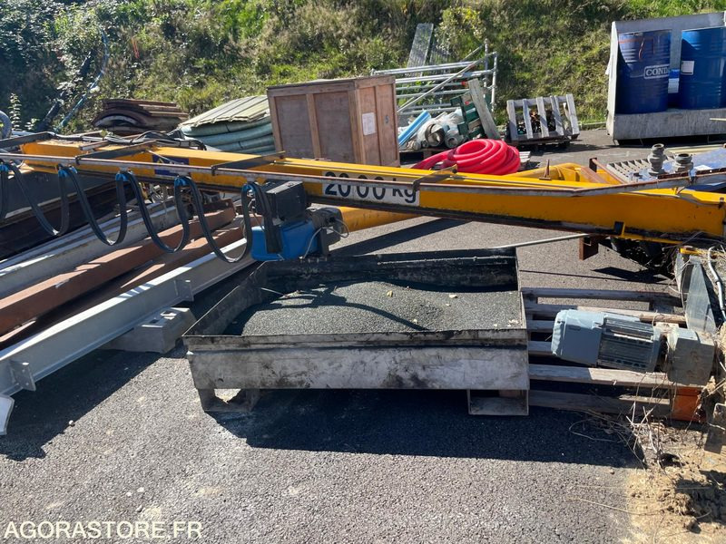 Pont roulant 2 tonnes marque ADC Group sans télécommande 2021 - Herramienta/ Equipo: foto 1 Pont roulant 2 tonnes marque ADC Group sans télécommande 2021 - Herramienta/ Equipo: foto 1