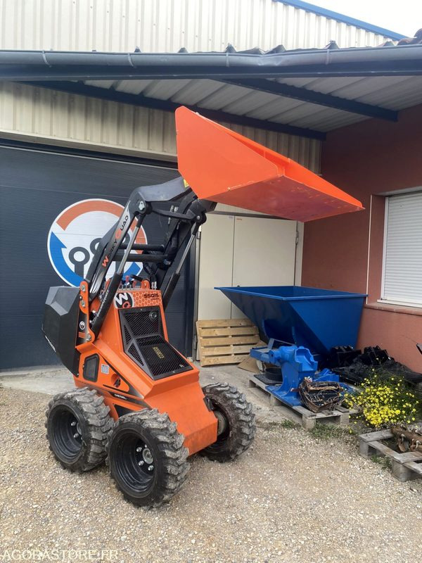 Porte outils SSQ15D 48 heures Worky Quad DIESEL 48 heures - Cargadora: foto 5 Porte outils SSQ15D 48 heures Worky Quad DIESEL 48 heures - Cargadora: foto 5